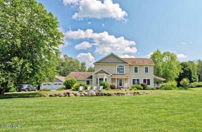 /international/us/672-lakeview-road-broadalbin-ny-110100966627/
