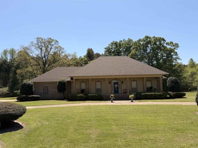 /international/us/156-phillips-321-west-helena-ar-110107223978/