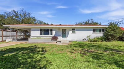 /international/us/709-e-whitney-street-hamilton-tx-110120562532/
