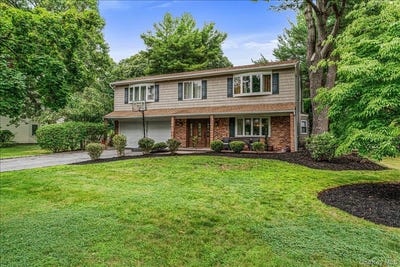 /international/us/68-butterfield-drive-greenlawn-ny-110109337391/