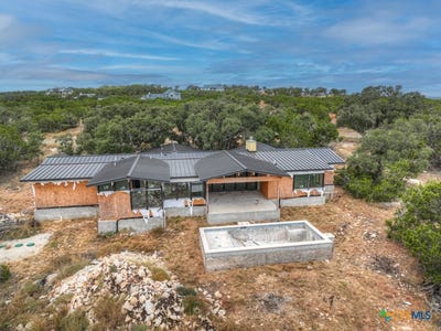 /international/us/1722-paradise-parkway-canyon-lake-tx-110095754698/