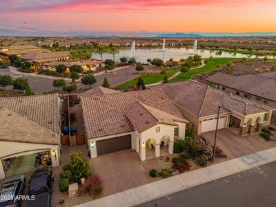 /international/us/24683-n-174th-drive-surprise-az-110120421690/