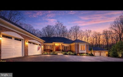 /international/us/13801-hunting-run-drive-fredericksburg-va-110108393065/