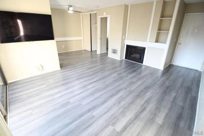 /international/us/10332-caminito-aralia-san-diego-ca-110108452327/