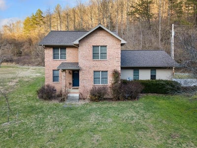 /international/us/2850-abbott-creek-road-prestonsburg-ky-110101048849/