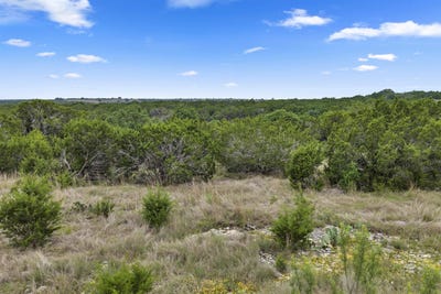/international/us/whitetail-ridge-bertram-tx-110107986941/