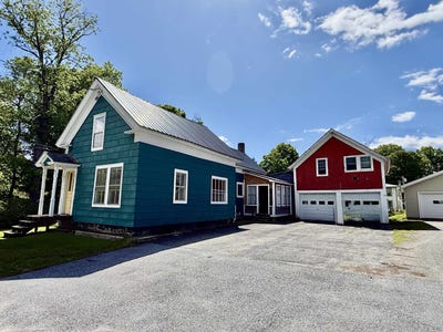 /international/us/56-maple-street-morristown-vt-110108617281/