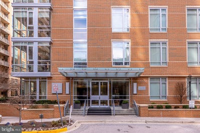/international/us/12025-new-dominion-parkway-reston-va-110098025510/?lang=en