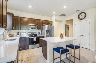 /international/us/4181-silver-maple-way-vero-beach-fl-110119959767/