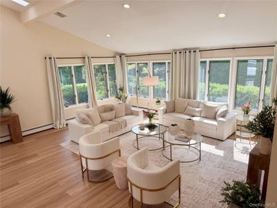 /international/us/119-harrow-lane-manhasset-ny-110119383976/