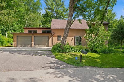 /international/us/146-green-spring-road-red-wing-mn-110109159132/