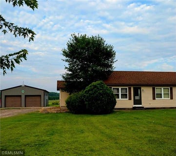 /international/us/3518-110th-street-clam-falls-wi-110101242568/