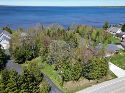 /international/us/county-road-441-manistique-mi-110108335038/