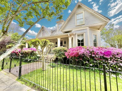 /international/us/205-w-georgetown-street-crystal-springs-ms-110106150751/