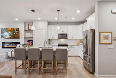 /international/us/2422-n-blossom-circle-orono-mn-110100764008/