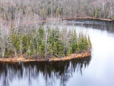 /international/us/off-hiawatha-dr-presque-isle-wi-110099017957/?lang=zh-cn