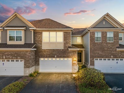 /international/us/2832-henley-lane-naperville-il-110120690013/