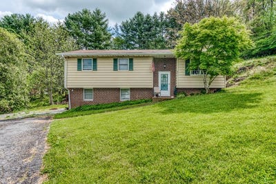 /international/us/811-anderson-ave-marion-va-110099189548/