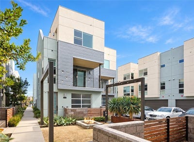 /international/us/150-mercer-way-costa-mesa-ca-110110405164/