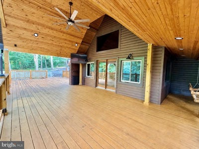 /international/us/1249-meadow-mountain-drive-mc-connellsburg-pa-110109495225/