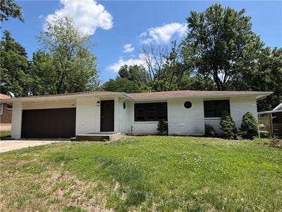 /international/us/1233-old-manor-road-liberty-mo-110109153255/