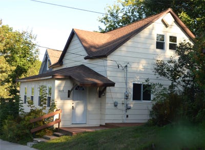 /international/us/1085-water-street-cumberland-wi-110108167313/