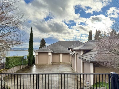 /international/us/6019-se-riverside-dr-vancouver-wa-110090460357/