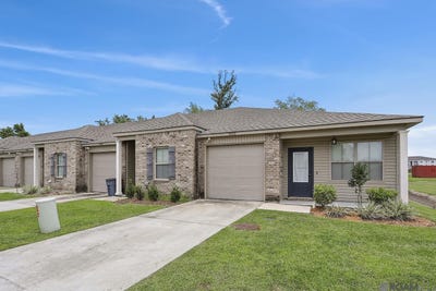 /international/us/3052-s-roth-ave-gonzales-la-110108541295/
