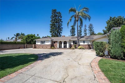 /international/us/16017-parthenia-north-hills-ca-110119760598/