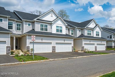 /international/us/403-pilot-street-marlboro-nj-110108011608/