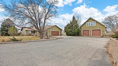 /international/us/1195-17-1-2-road-fruita-co-110120509197/