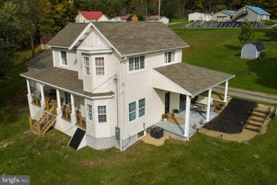 /international/us/35-braddock-street-houtzdale-pa-110120552149/