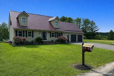 /international/us/99-veterinary-lane-brownington-vt-110105864226/