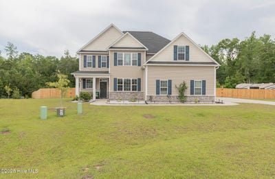 /international/us/125-colonial-post-road-jacksonville-nc-110100381947/