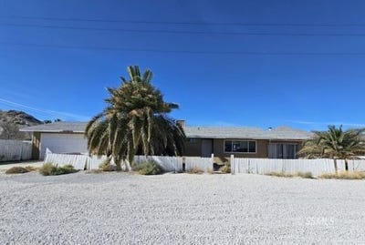 /international/us/13759-cedar-st-trona-ca-110104995815/