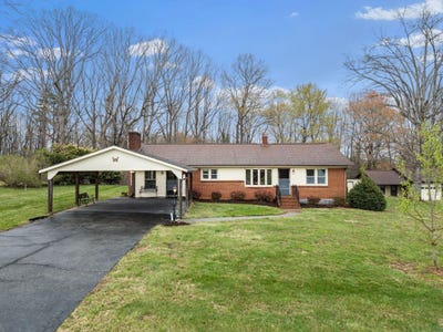 /international/us/131-ruritan-rd-rocky-mount-va-110106850377/
