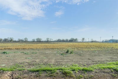 /international/us/536-nw-river-rd-martindale-tx-110107315399/