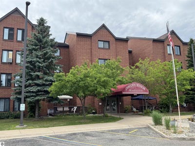 /international/us/5951-n-skeel-avenue-oscoda-mi-110101049324/