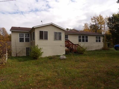 /international/us/34637-76th-street-covert-mi-110103324898/