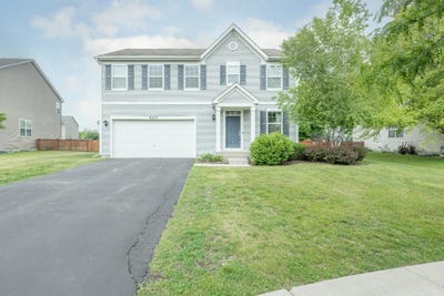 /international/us/4333-schofield-drive-oswego-il-110106228135/