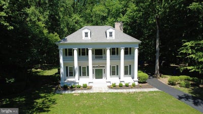 /international/us/7302-meadow-wood-way-clarksville-md-110107992594/