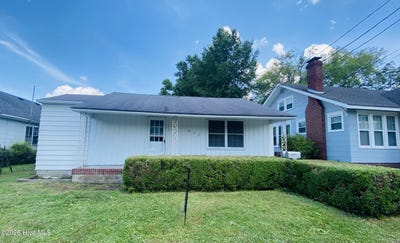 /international/us/804-maple-street-elizabeth-city-nc-110107614559/