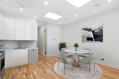 /international/us/1390-eastern-parkway-brooklyn-ny-110096155167/