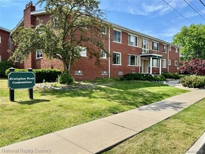 /international/us/361-n-eton-street-birmingham-mi-110108578496/
