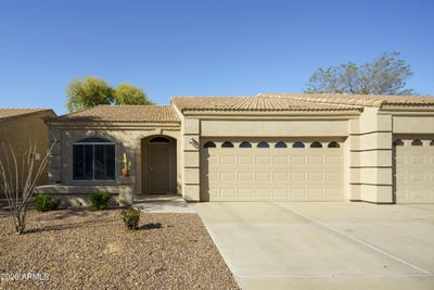 /international/us/2101-s-yellow-wood-mesa-az-110106206279/