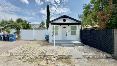 /international/us/2340-n-thomas-st-los-angeles-ca-110100978673/?lang=en