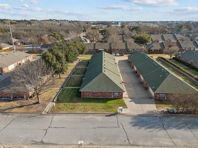 /international/us/952-austin-court-weatherford-tx-110100803983/