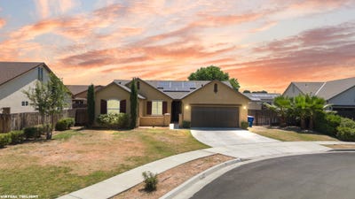 /international/us/894-himalaya-drive-lemoore-ca-110108804631/