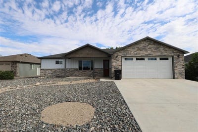 /international/us/137-w-10th-st-powell-wy-110108639763/