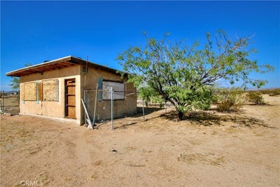 /international/us/62107-moon-drive-joshua-tree-ca-110100999275/